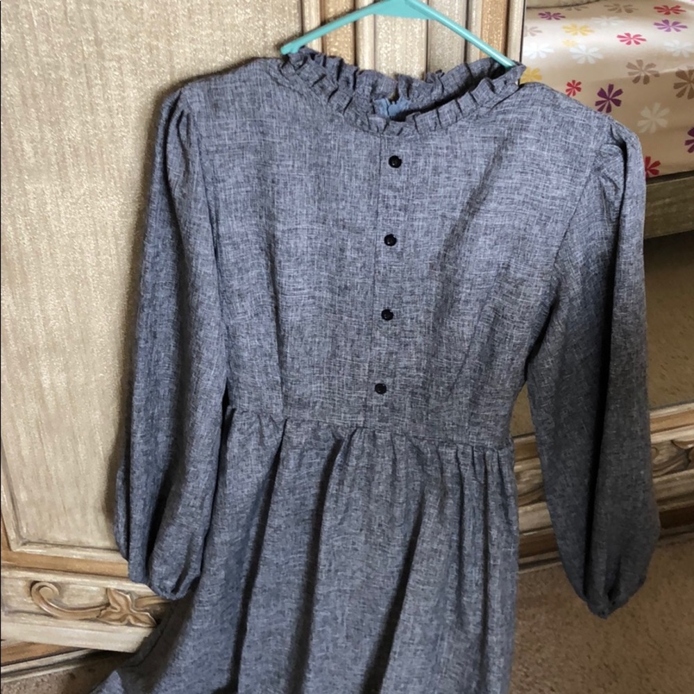 Dress - Picture 3 of 4